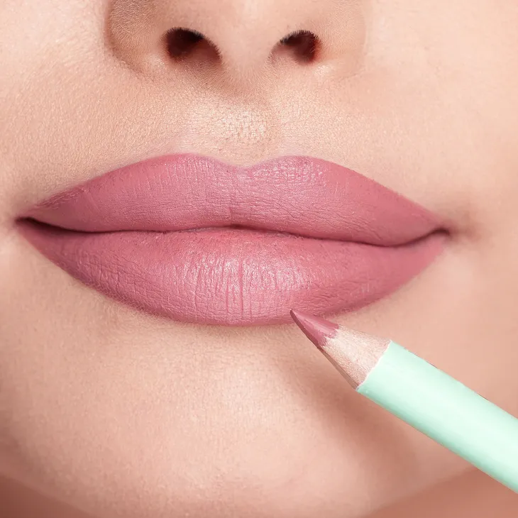 Hulu Lip Pencil konturówka do ust Romantic