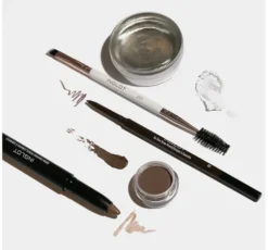 Inglot ołówek modelujący do brwi z temperówką 61 1,4g