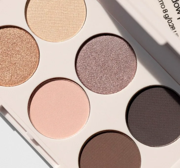 INGLOT PLAYINN PALETA CIENI WANNA BANANA 8G