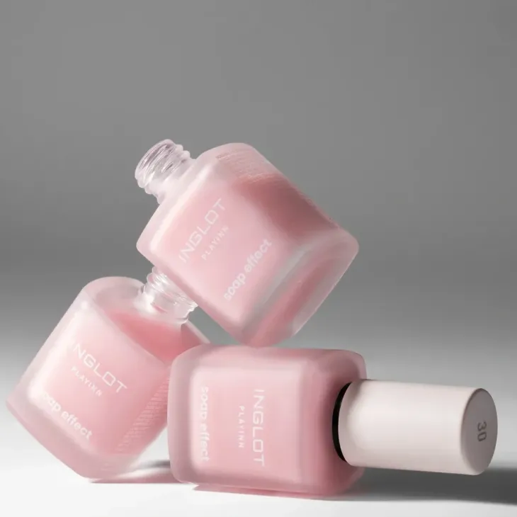 Inglot Playinn Soap Effect wzmacniająca odżywka do paznokci 15 ml