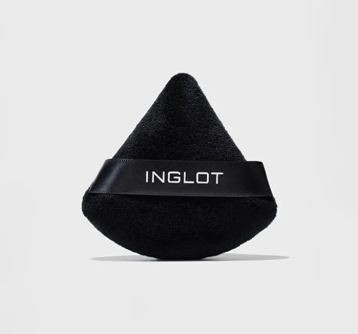 Inglot trójkątny puszek do makijażu 1 sztuka