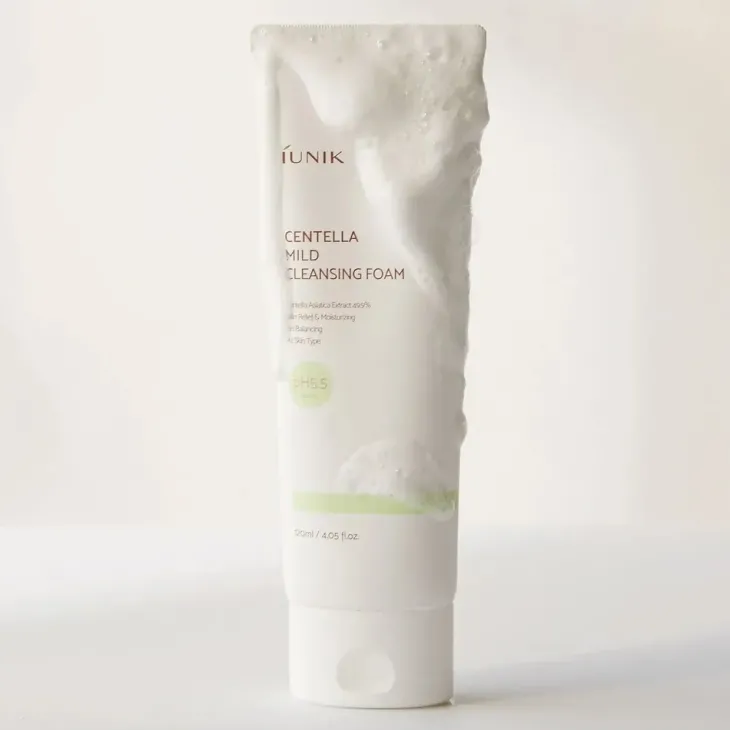 iUNIK Centella Mild Cleansing Foam łagodna pianka oczyszczająca z wąkrotą azjatycką 120 ml