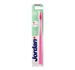 Jordan Clean Smile szczoteczka do zębów Medium