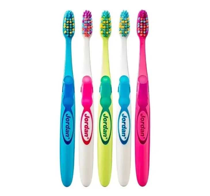 Jordan Hello Smile szczoteczka do zębów dla chłopców 9+ lat Soft