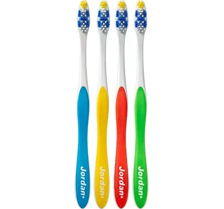 JORDAN TOTAL CLEAN SZCZOTECZKA DO ZĘBÓW MEDIUM