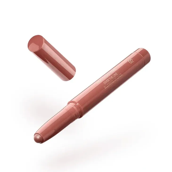 KIKO Milano Hug Couture Over The Line Blurring Lip Liner automatyczna konturówka do ust o matowym wykończeniu 02 Lightly Yours 1,4 g