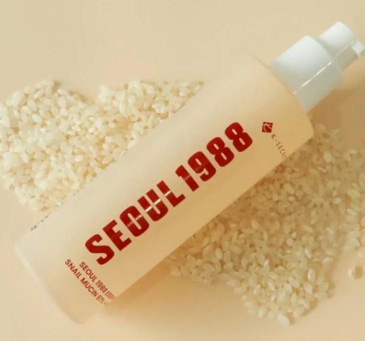 K-Secret Seoul 1988 Essence Snail Mucin 97% + Rice łagodząca esencja ze śluzem ślimaka 100 ml