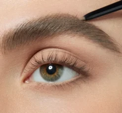 L'Oréal Paris Brow Artist Skinny Definer kredka do brwi 108 Dark Brunette 1 g