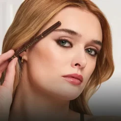 L'Oréal Paris Haute Couleur Kohl kremowa kredka do oczu 120 Brown Leather / Brun Leather 1,2 g
