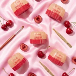 Lovely Cherry Puddin' aromatyczna maska do ust 4,3 g