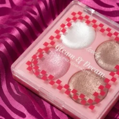 Lovely Gleam & Dream paleta rozświetlaczy do twarzy i ciała 10 g