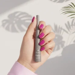 Lovely Matte matowy eyeliner w płynie z precyzyjnym pędzelkiem Cloudy 4 g
