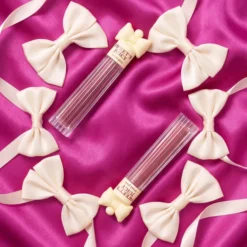 Lovely Sweet'n Juicy Tinted Gloss błyszczyk do ust o właściwościach tintu 02 2,7 g