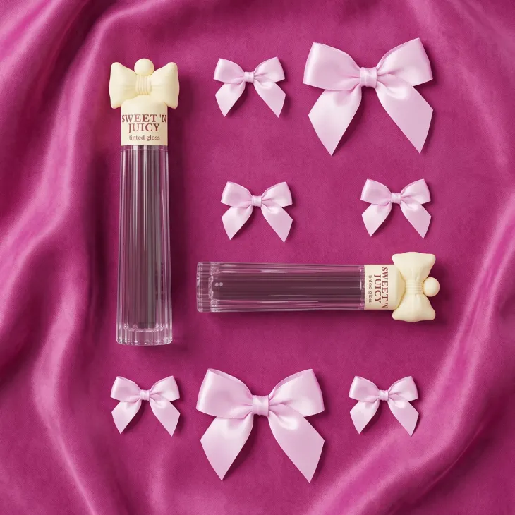 Lovely Sweet'n Juicy Tinted Gloss błyszczyk do ust o właściwościach tintu 04 2,7 g