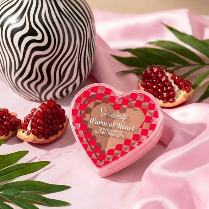 Lovely Warm at Heart podwójny bronzer wypiekany do twarzy 9 g