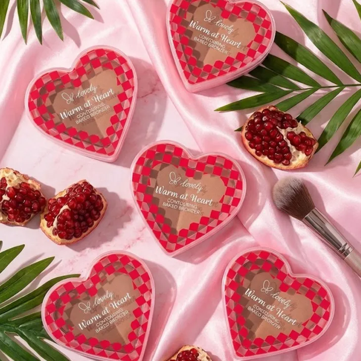 Lovely Warm at Heart podwójny bronzer wypiekany do twarzy 9 g