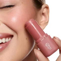 Lovro Blush Stick kremowy róż do policzków w sztyfcie 5 g