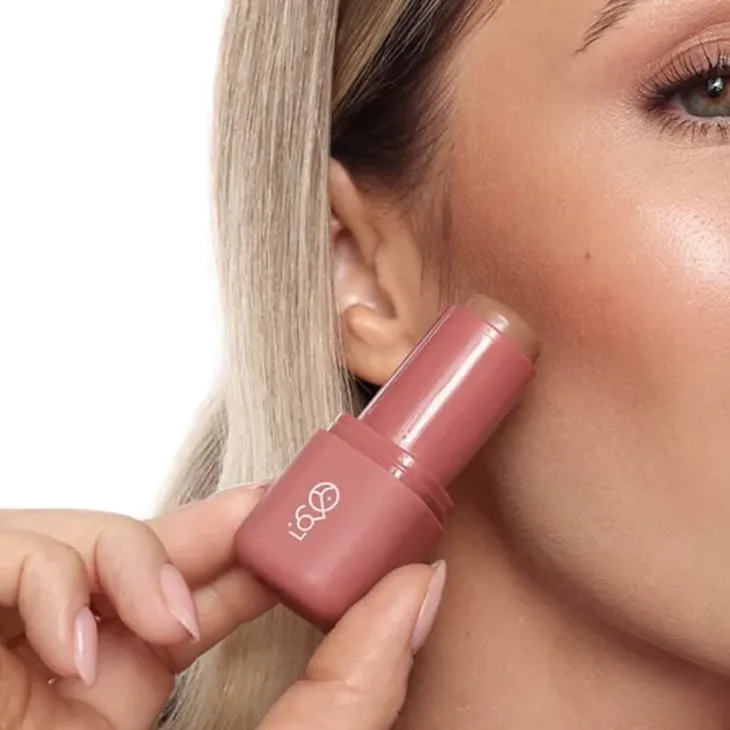 Lovro Bronzer Stick kremowy bronzer do twarzy w sztyfcie 5 g
