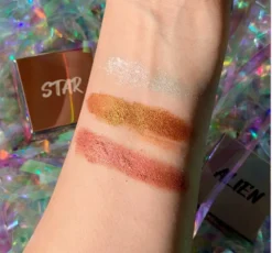 Makeup Revolution Cosmic Trip cień do powiek Star 1,6g