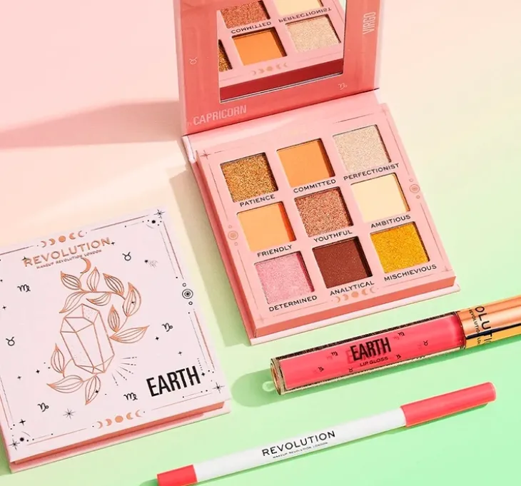 Makeup Revolution Fantasy Earth zestaw kosmetyków do ust