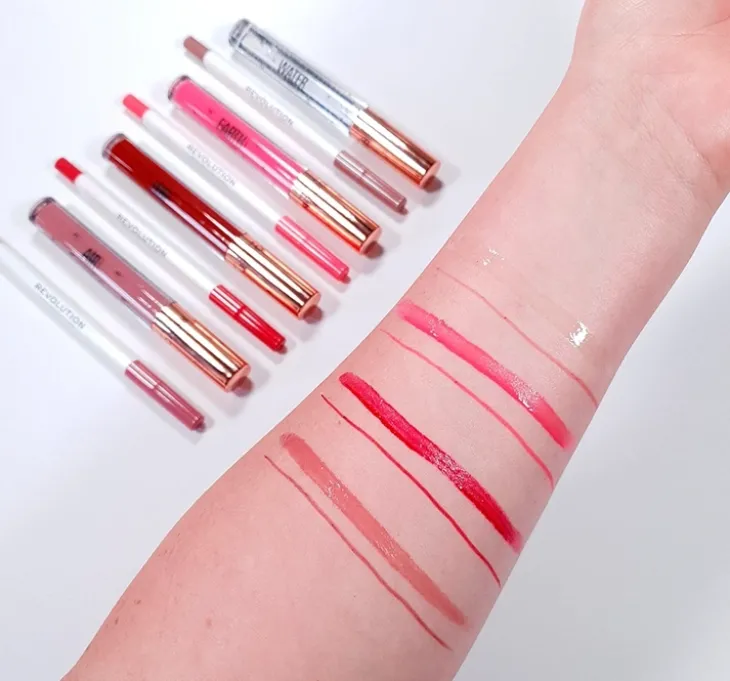 Makeup Revolution Fantasy Fire zestaw kosmetyków do ust