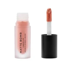 Makeup Revolution Matte Bomb pomadka do ust Nude Charm 4,6ml