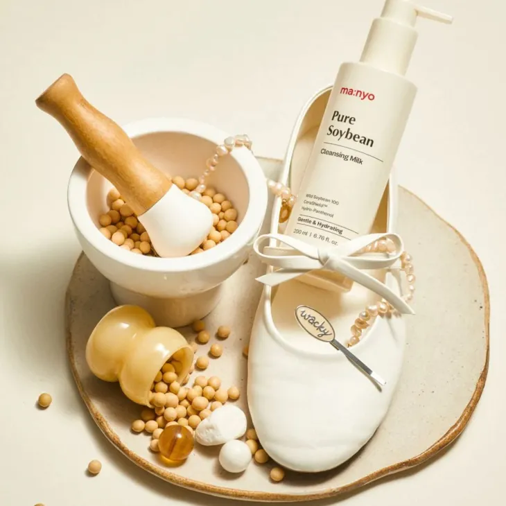 Manyo Pure Soybean Cleansing Milk oczyszczające mleczko do demakijażu 200 ml