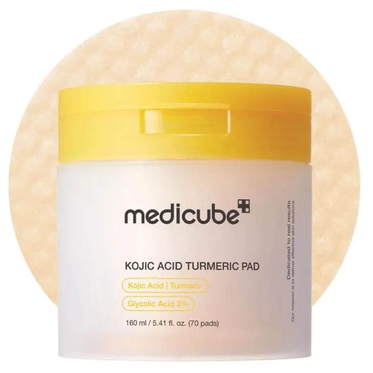Medicube Kojic Acid Kojic Acid Turmeric Pad rozjaśniające płatki tonizujące do twarzy na przebarwienia z kwasem kojowym 70 sztuk