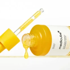 Medicube Kojic Acid Turmeric Niacinamide Serum rozświetlające serum z kwasem kojowym na przebarwienia 30 ml