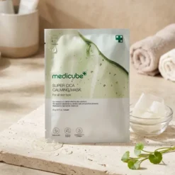 Medicube Super Cica Calming Mask kojąca maska w płachcie z wąkrotą azjatycką 22 g