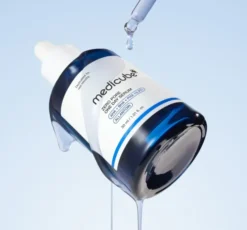 Medicube Zero Pore One Day Serum minimalizujące widoczność porów serum do twarzy do skóry tłustej mieszanej i problematycznej 30 ml