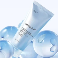 Medicube Zero Pore SA Clear Capsule Cleansing Foam oczyszczająca pianka do twarzy z mikrokapsułkami egzosomów i kwasami 120 g
