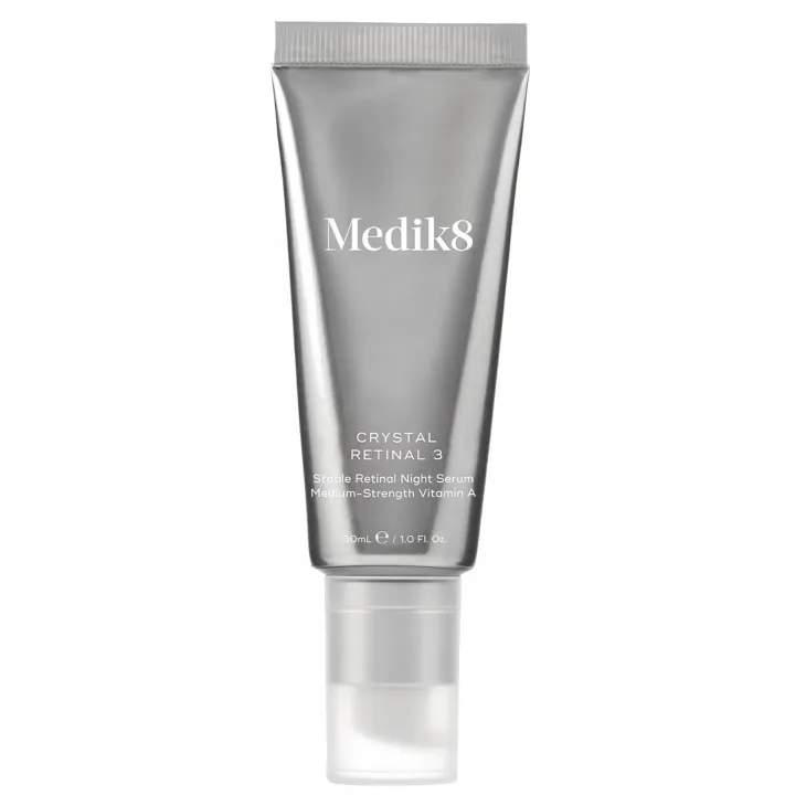 Medik8 Crystal Retinal 3 serum przeciwstarzeniowe na noc z witaminą A 30 ml