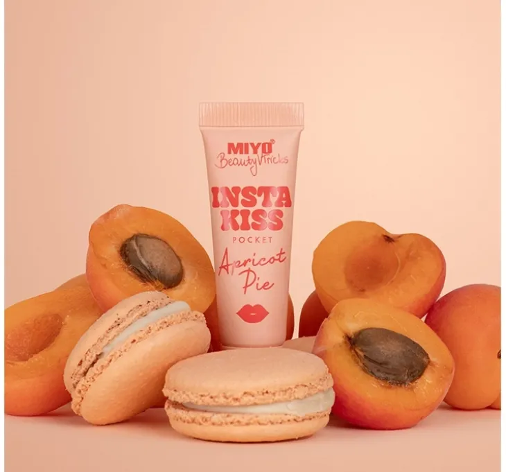Miyo X Beautyvtricks Insta Kiss pocket balsam do ust Apricot Pie 12ml