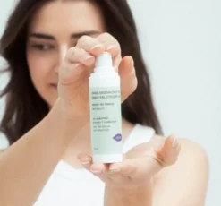 Mohani Derm złuszczające wygładzające serum do twarzy z kwasem migdałowym 10% 30ml