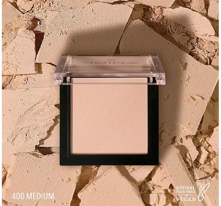 Moira Lavish puder prasowany do utrwalania makijażu 400 Medium 6,5g