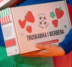 Mydlarnia Cztery Szpaki zestaw prezentowy kosmetyków naturalnych Truskawka i Werbena mydło w płynie 300 ml + olejek do masażu 100 ml