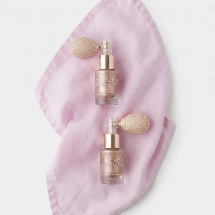 NAM Luminous Veil Dust Highlighter sypki rozświetlacz do twarzy i ciała 2,5 g