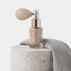NAM Luminous Veil Dust Highlighter sypki rozświetlacz do twarzy i ciała 2,5 g