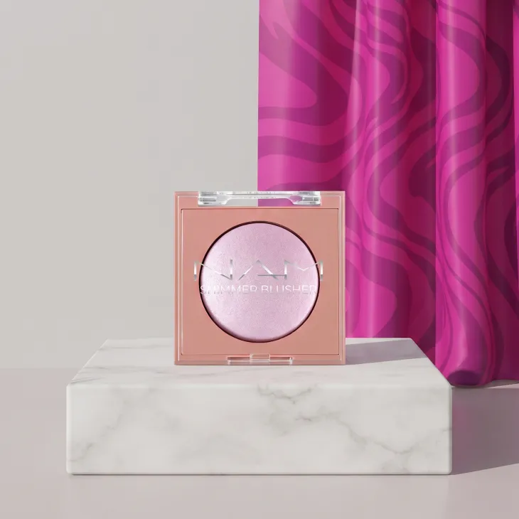 NAM Shimmer Blusher rozświetlający róż do policzków 04 Icy Lavender 4 g