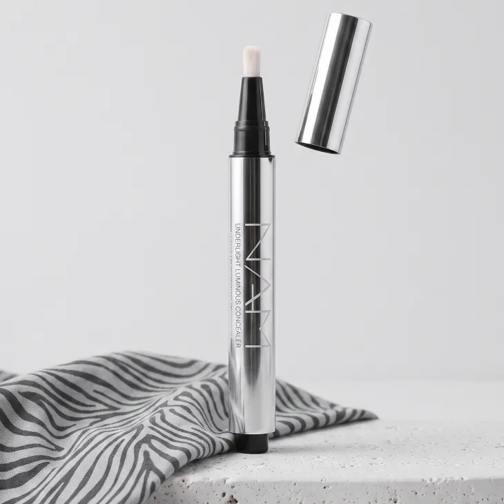 NAM Underlight Luminous Concealer rozświetlający korektor pod oczy 01 Pearly Rose 3,2 g