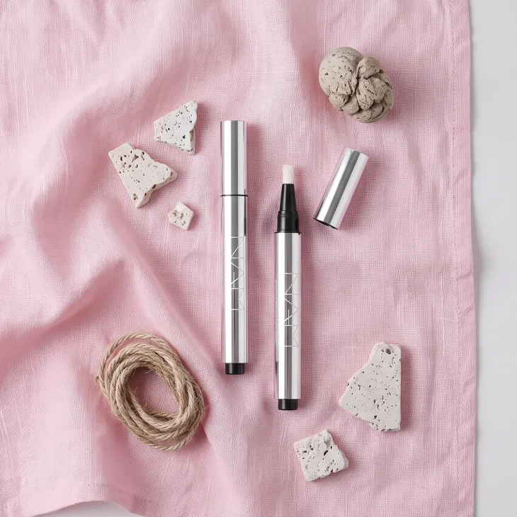 NAM Underlight Luminous Concealer rozświetlający korektor pod oczy 01 Pearly Rose 3,2 g