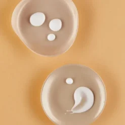 NIVEA Caring mleczko oczyszczające pielęgnujące do cery suchej i wrażliwej 200 ml