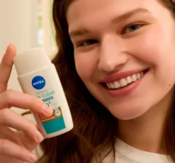 NIVEA Derma Skin Clear lekki fluid przeciwsłoneczny SPF50+ 40 ml