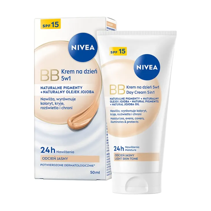 NIVEA 24h Nawilżenia krem BB 5w1 na dzień SPF15 odcień jasny 50 ml