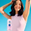 NIVEA Pearl&Beauty antyperspirant roll-on dla kobiet 50 ml