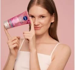 NIVEA Rose Touch micelarny żel oczyszczający z wodą różaną 150 ml