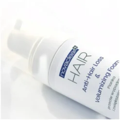 Novaclear Hair pianka przeciw wypadaniu włosów i zwiększająca ich objętość 150 ml