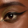 NYX Professional Makeup × Beetlejuice dwustronny eyeliner 03 Black + Green Chrome 0,1 g + 0,4 ml