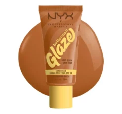NYX Professional Makeup Buttermelt Glaze podkład w kremie SPF30 06 Praline Butta 30 ml